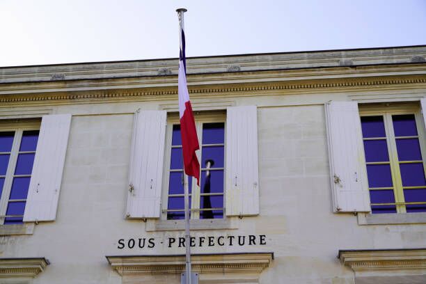 Renouvellement de la carte de résident – Pole Démarches