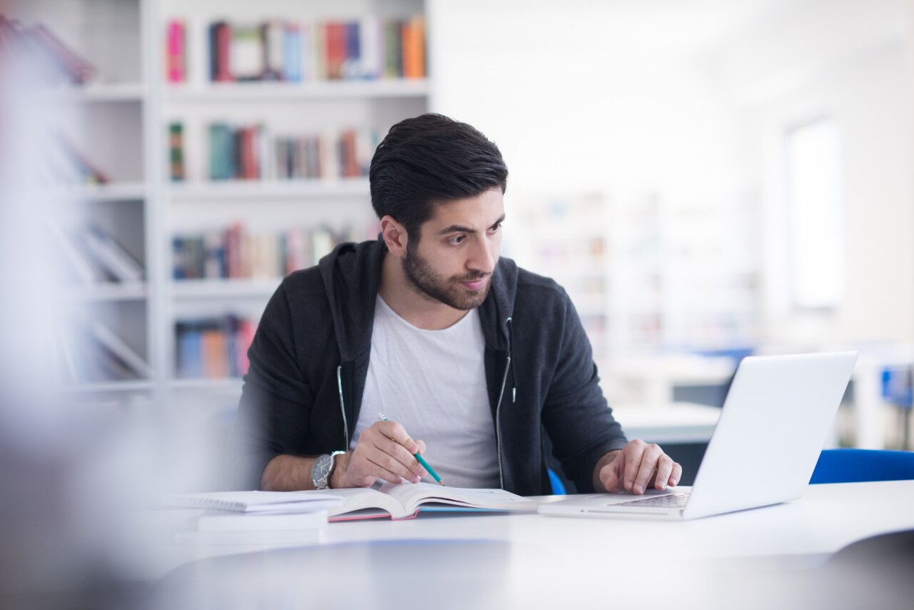 Certificat de résidence d'un an pour Algérien