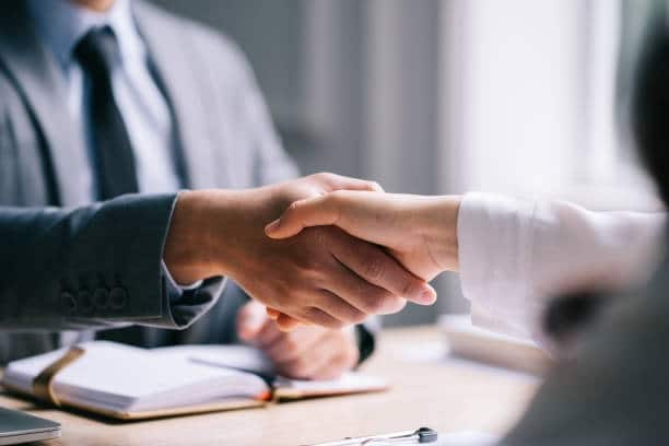 obligations pour embaucher un salarié étranger